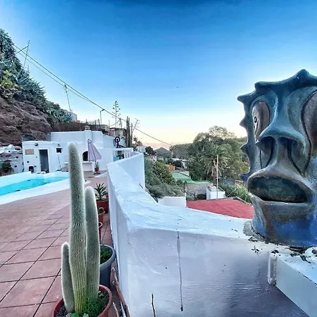 Casas Cuevas Tecen * ואלסקיו